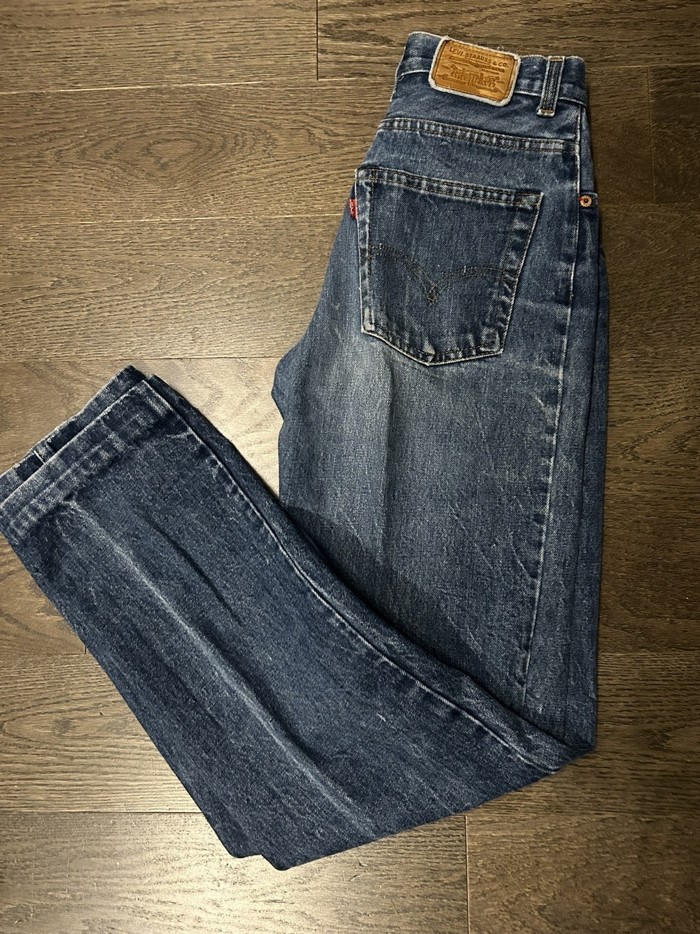 Levi's Made in Canada Blue Jeans High Rise Fits 26/27 (Hemmed 31")